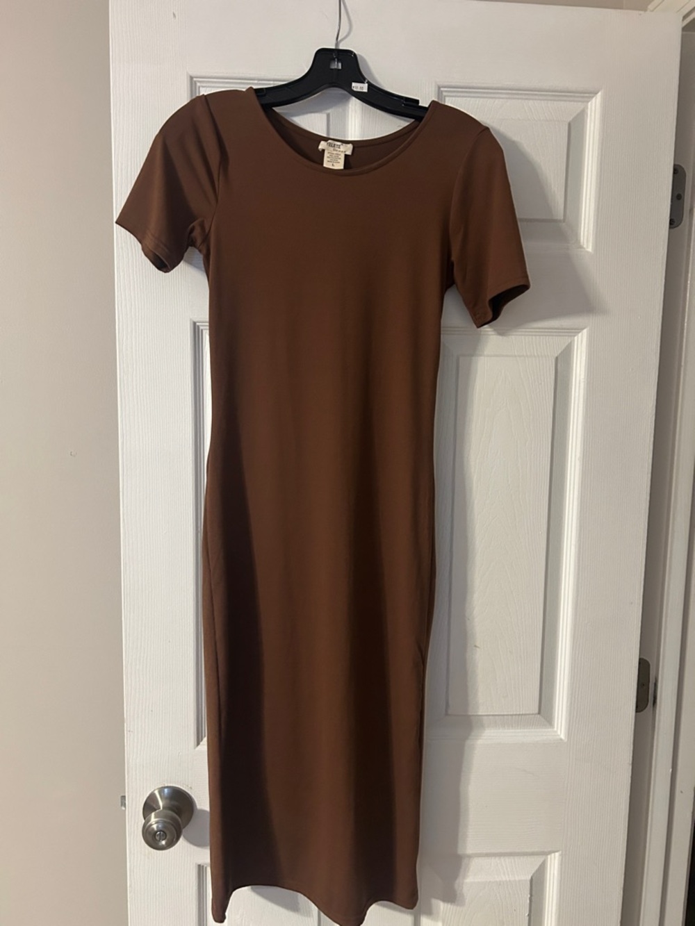 Classic Brown Short-Sleeve Midi Dress
